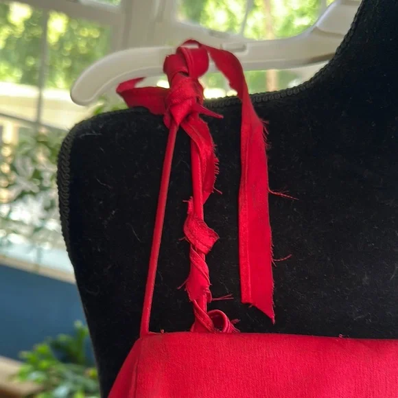 Zombie Prom Queen Gown - Picture 3 of 11